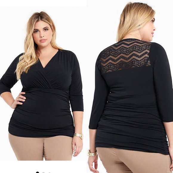 torrid Tops - Torrid Sz 1x SHIRRED LACE INSET SURPLICE T…